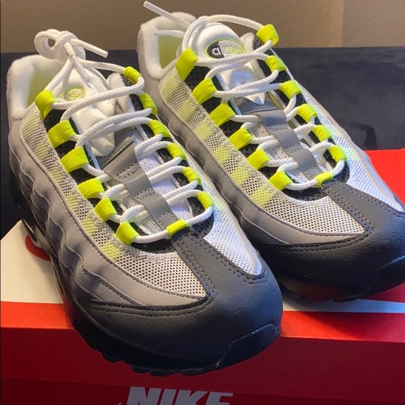 Nike Air Max 95 Neon OG - Picture 3 of 4